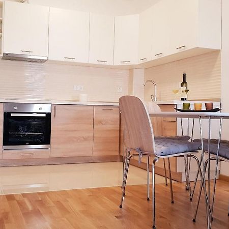 Apartman Lukana Banja Luka Exterior foto