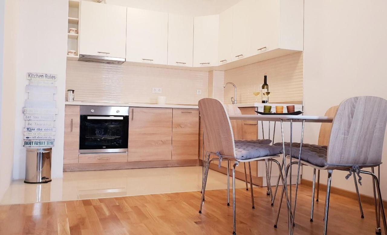 Apartman Lukana Banja Luka Exterior foto