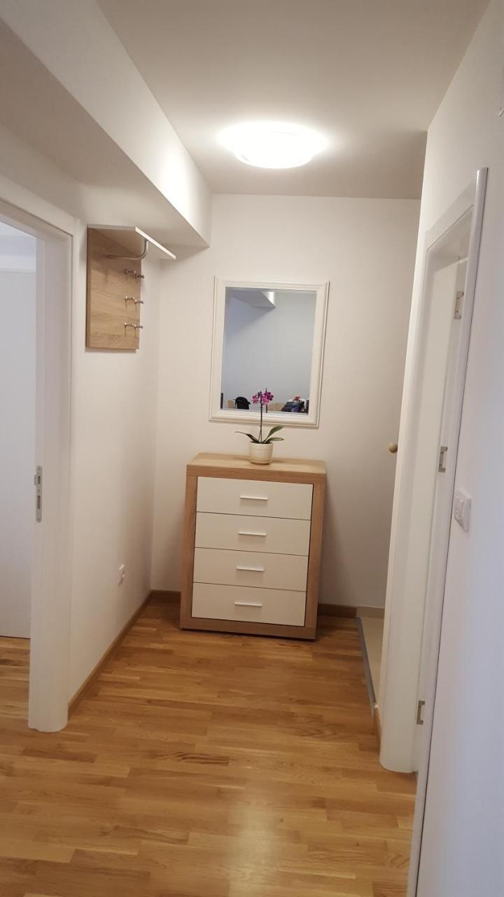Apartman Lukana Banja Luka Exterior foto